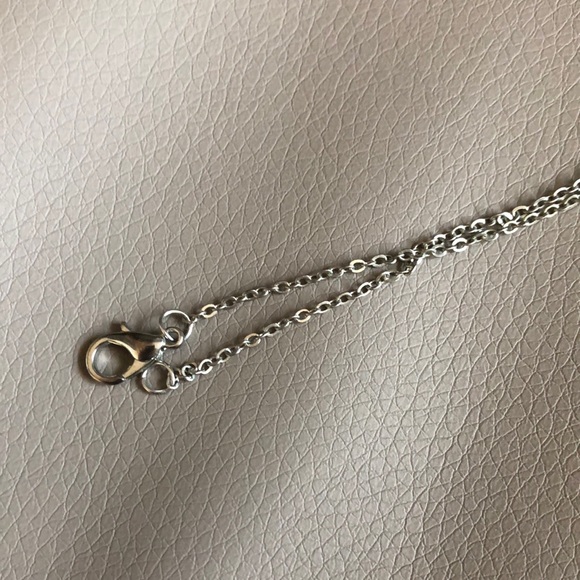 Hamsa 🪬 necklace - Picture 3 of 4